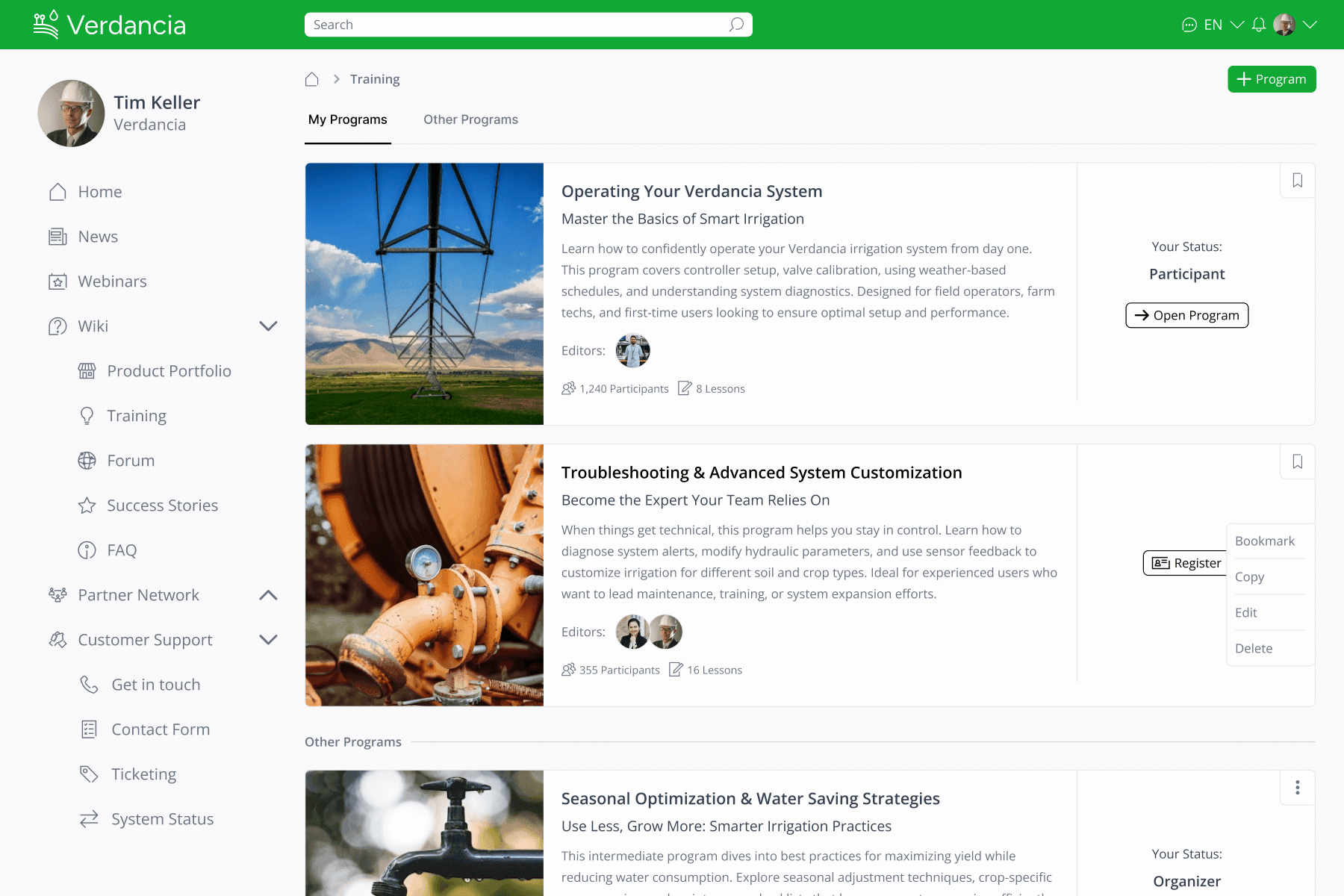 A Customer Community Software built with LoftOS that offers online courses to train customers and easy Customer Support.